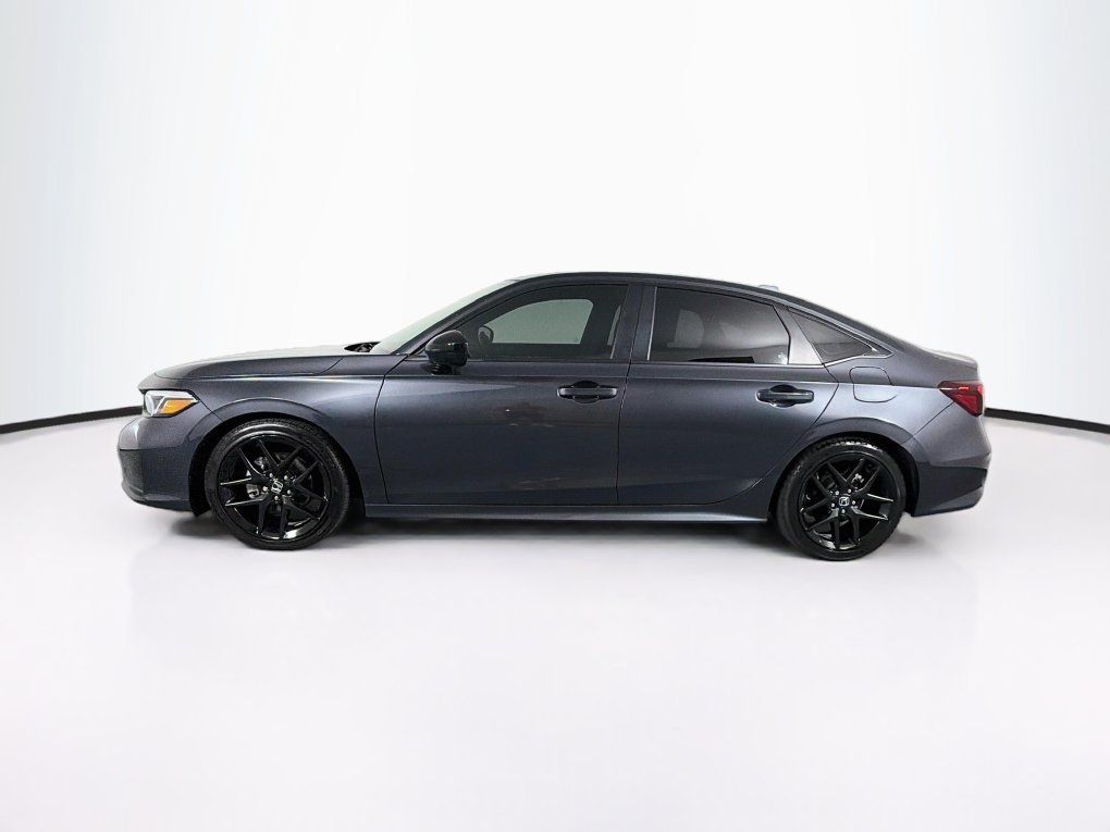 Used 2025 Honda Civic Sport image 6