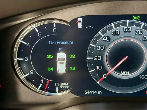 Used 2020 Cadillac Escalade Platinum image 12