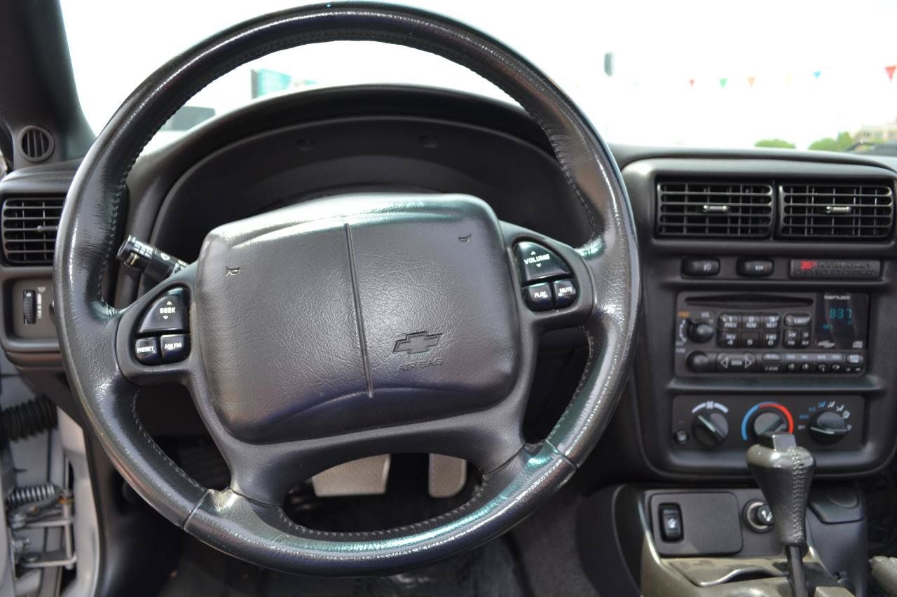 Used 2002 Chevrolet Camaro Z28 w/ SS Performance/Appearance Pkg RWD image 12