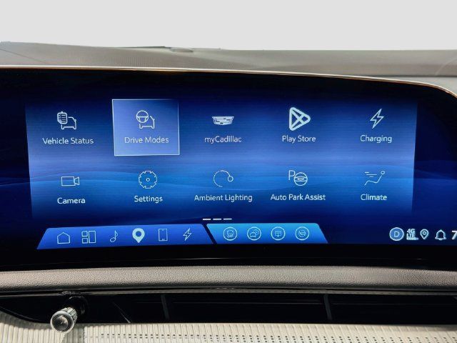 Certified 2025 Cadillac Optiq Sport 2 AWD/4WD image 13