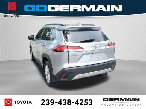 Certified 2024 Toyota Corolla Cross LE AWD/4WD image 10