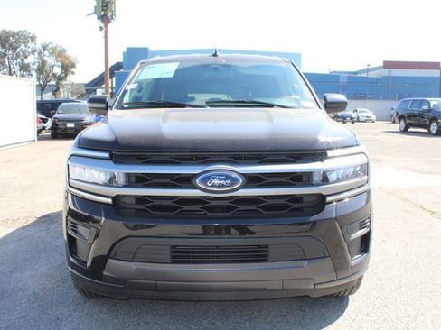 Used 2024 Ford Expedition XLT image 2
