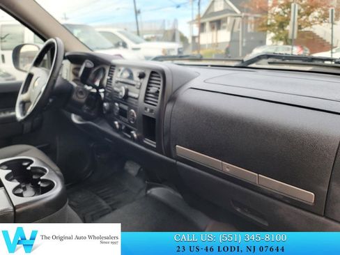 Used 2011 Chevrolet Silverado 1500 LT w/ All-Star Edition image 16