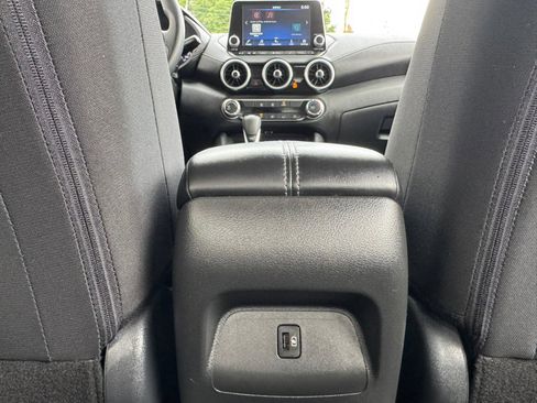 Used 2025 Nissan Sentra SV FWD image 27