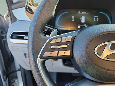 Certified 2023 Hyundai Palisade SE image 18