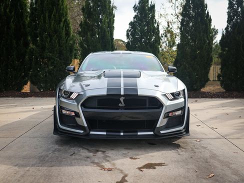Used 2020 Ford Mustang Shelby GT500 w/ Technology Package image 3