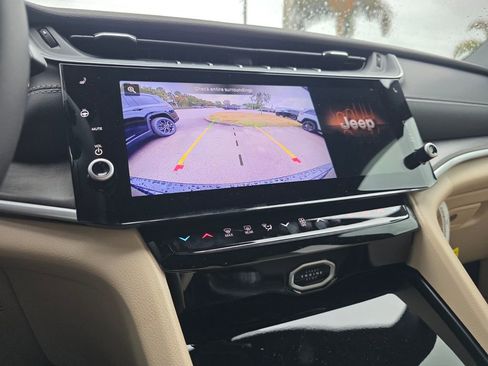 New 2026 Jeep Grand Cherokee Limited RWD image 20
