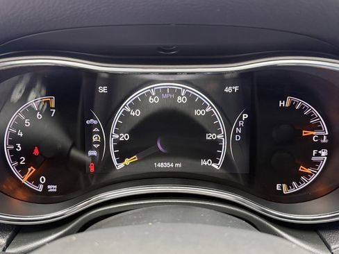 Used 2020 Jeep Grand Cherokee Limited image 33