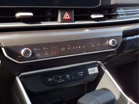 New 2026 Kia Carnival SX Prestige image 6