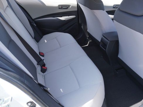 Used 2022 Toyota Corolla LE FWD image 29