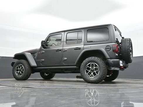 Used 2024 Jeep Wrangler Unlimited Rubicon w/ Technology Group AWD/4WD image 37