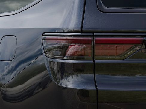 New 2025 Jeep Wagoneer L Series II w/ Premium Group I AWD/4WD image 9
