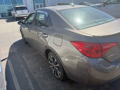 Used 2018 Toyota Corolla XSE image 6