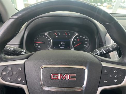 Used 2022 GMC Terrain SLT image 10