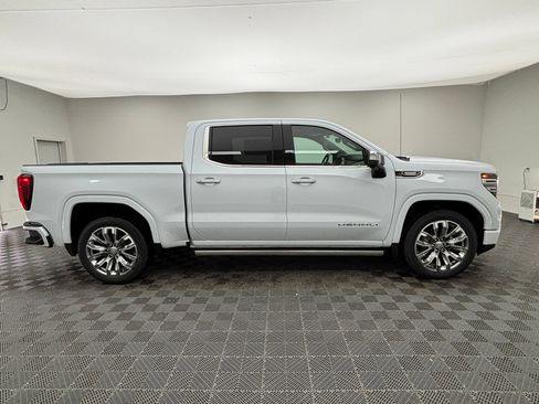New 2026 GMC Sierra 1500 Denali w/ Denali Reserve Package AWD/4WD image 9