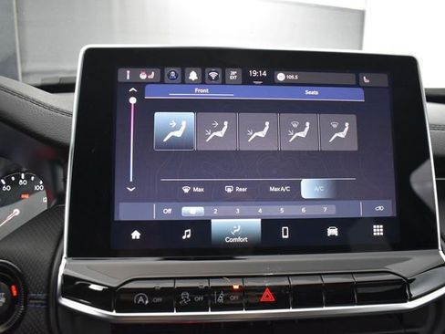 New 2026 Jeep Compass Latitude image 21