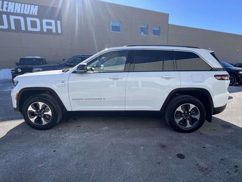 Used 2022 Jeep Grand Cherokee Limited 4xe w/ MOPAR Finishing Package image 6