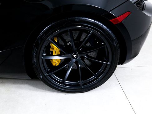 Used 2022 McLaren 720S Spider RWD image 27