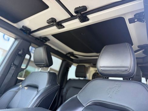 Certified 2025 Ford Bronco Badlands AWD/4WD image 19