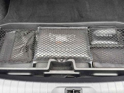 Used 2024 Nissan Altima 2.5 SL FWD image 32