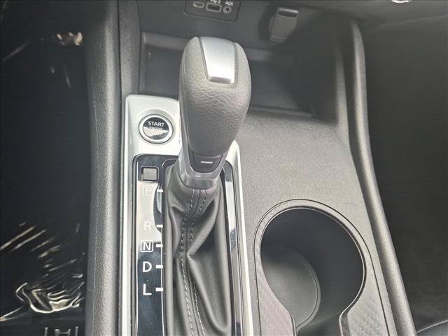 Used 2025 Nissan Altima 2.5 S FWD image 12