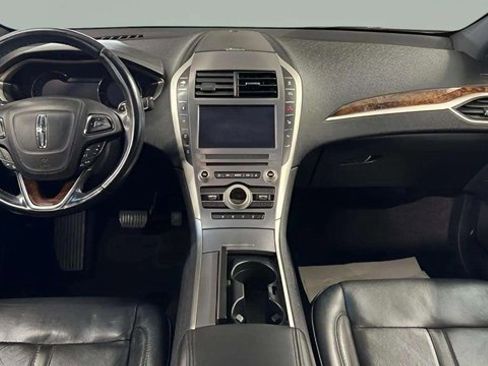 Used 2020 Lincoln MKZ Reserve w/ Elements Package image 28