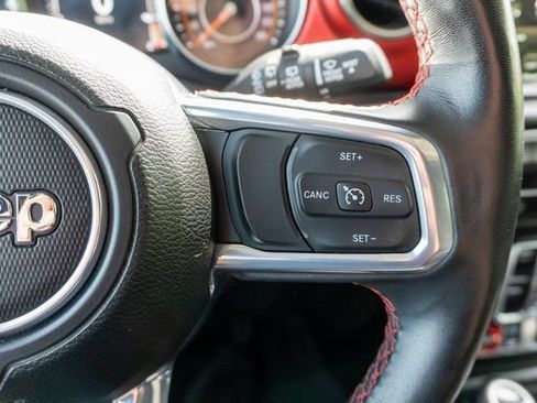 Used 2023 Jeep Wrangler Unlimited Rubicon w/ Cold Weather Group AWD/4WD image 24