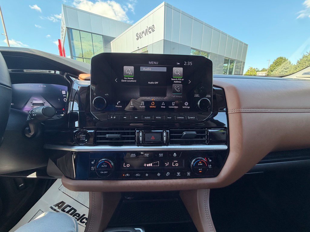 Certified 2025 Nissan Pathfinder Platinum w/ Lighting Package (N93) AWD/4WD image 10