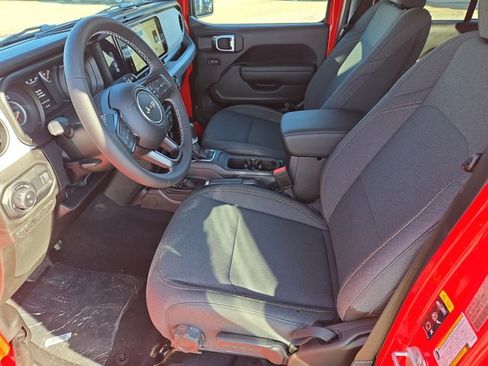 New 2025 Jeep Gladiator Sport image 14