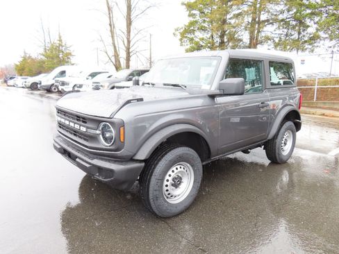 New 2026 Ford Bronco 2-Door image 3