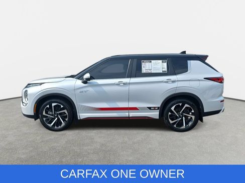 Used 2023 Mitsubishi Outlander 4WD Plug-In Hybrid image 8
