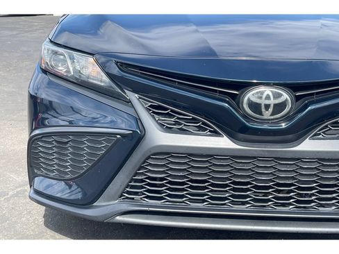 Used 2021 Toyota Camry SE FWD image 40