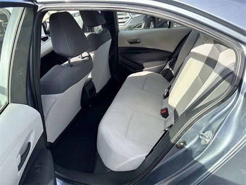 Used 2022 Toyota Corolla LE image 16