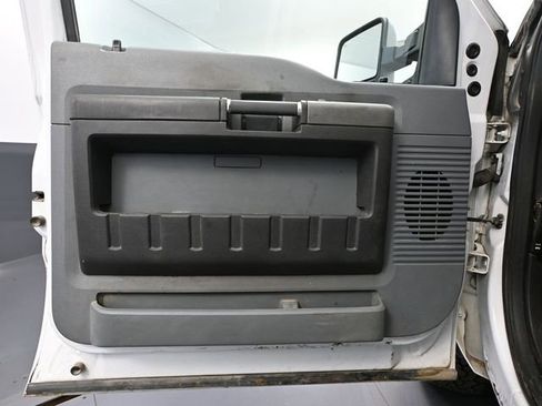 Used 2011 Ford F350 XLT w/ Camper Pkg AWD/4WD image 17