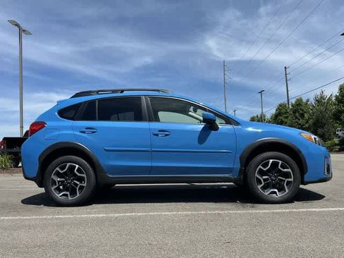 Used 2016 Subaru Crosstrek 2.0i Premium AWD/4WD image 3