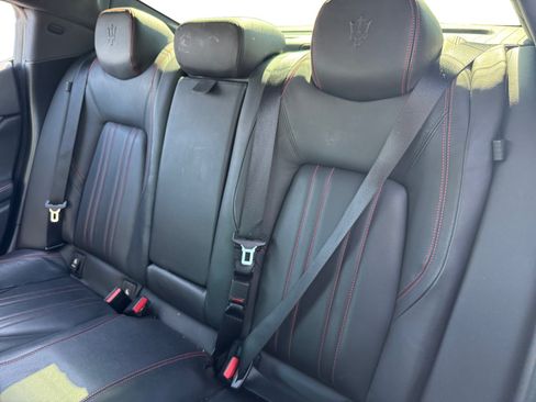 Used 2015 Maserati Ghibli RWD image 13