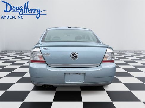 Used 2009 Mercury Sable Premier image 4