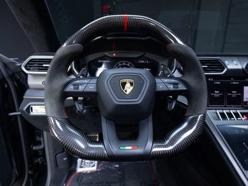Used 2024 Lamborghini Urus Performante AWD/4WD image 33