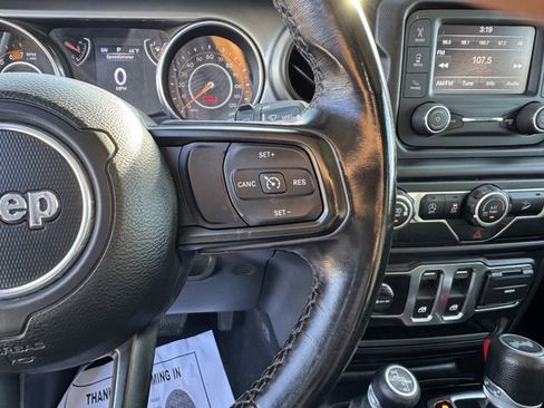 Used 2020 Jeep Wrangler Sport image 13