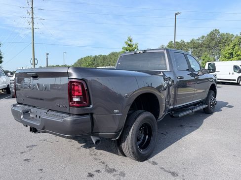 New 2026 RAM 3500 Big Horn AWD/4WD image 6