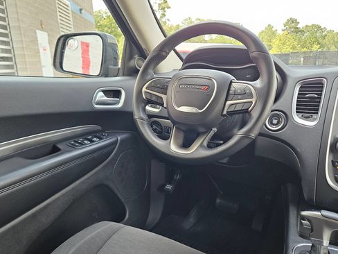 Used 2019 Dodge Durango SXT w/ 3rd Row Seating Group RWD image 9
