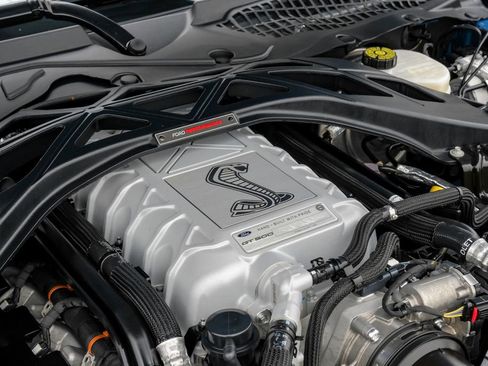 Used 2021 Ford Mustang Shelby GT500 w/ Carbon Fiber Track Pack image 46