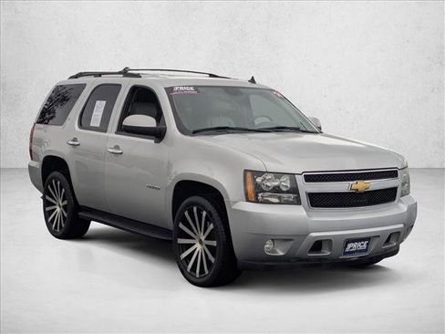 Used 2014 Chevrolet Tahoe LT image 3