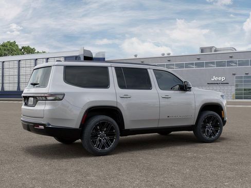 New 2026 Jeep Grand Wagoneer Limited AWD/4WD image 4