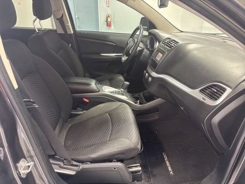 Used 2017 Dodge Journey Crossroad FWD image 26
