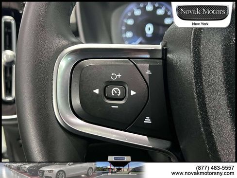 Used 2022 Volvo XC40 T5 Momentum w/ Premium Package AWD/4WD image 22
