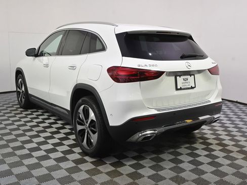 Used 2025 Mercedes-Benz GLA 250 4MATIC image 5