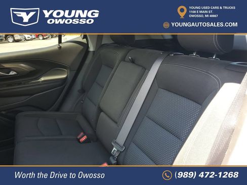 Used 2023 GMC Terrain SLE w/ Driver Convenience Package FWD image 26