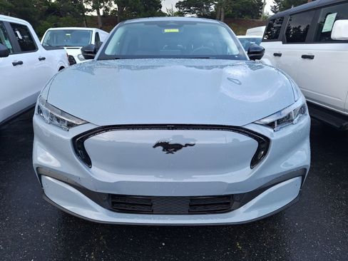 Used 2025 Ford Mustang Mach-E Premium image 2
