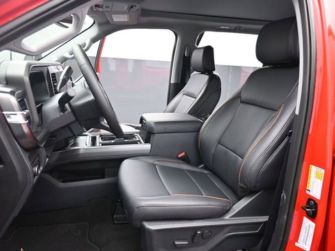 New 2026 Ford F250 Lariat w/ Black Appearance Package image 12